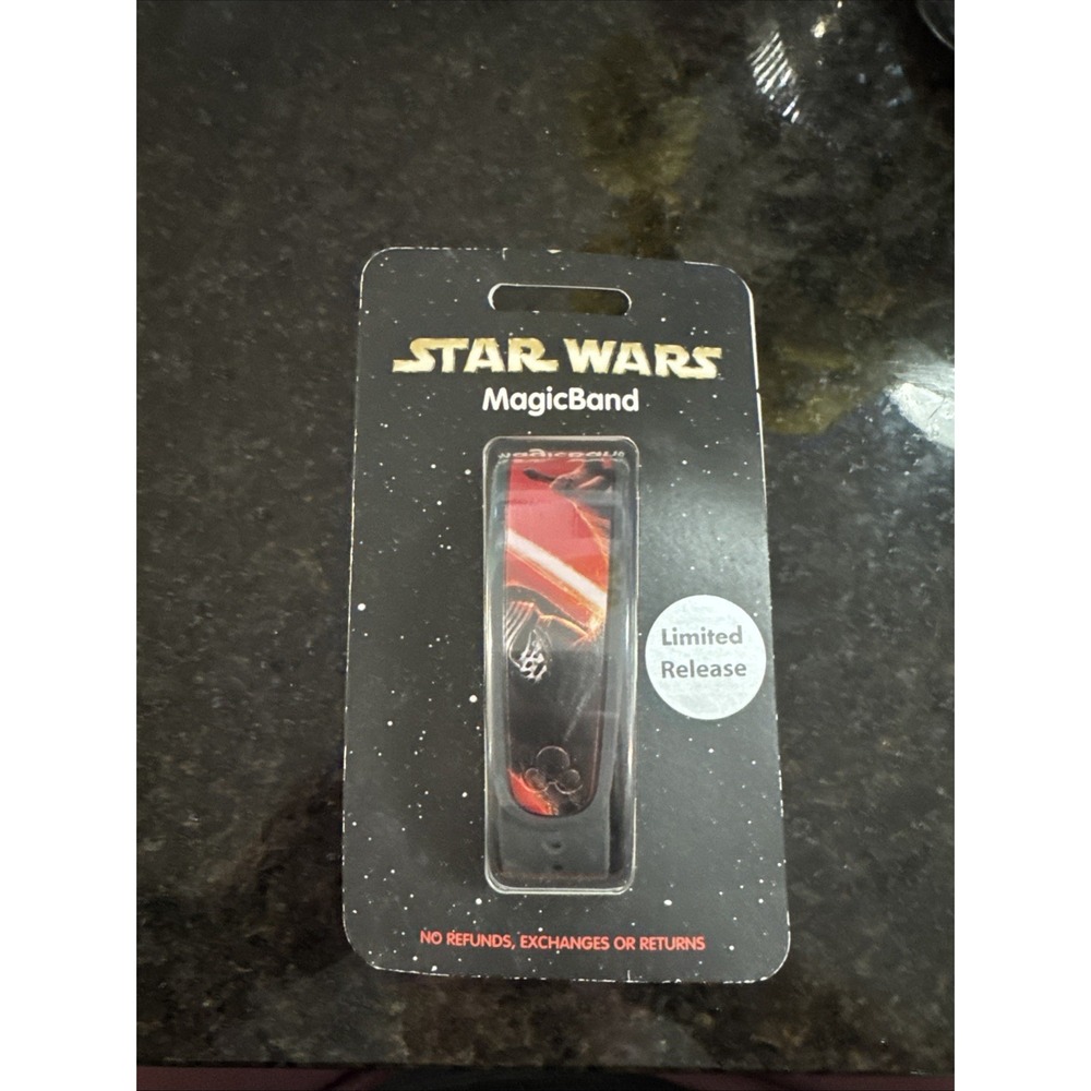 NEW Disney Parks Star Wars‎ The Force Awakens Kylo Ren MagicBand Magic Band
